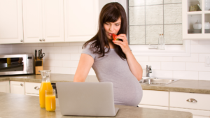 Read more about the article Why an Online Business is the Best Business For Moms