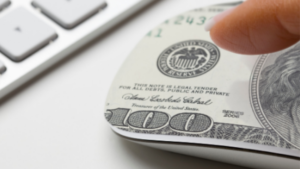 Read more about the article Why Affiliate Marketing is the Best Online Business for a Busy Woman/Mom